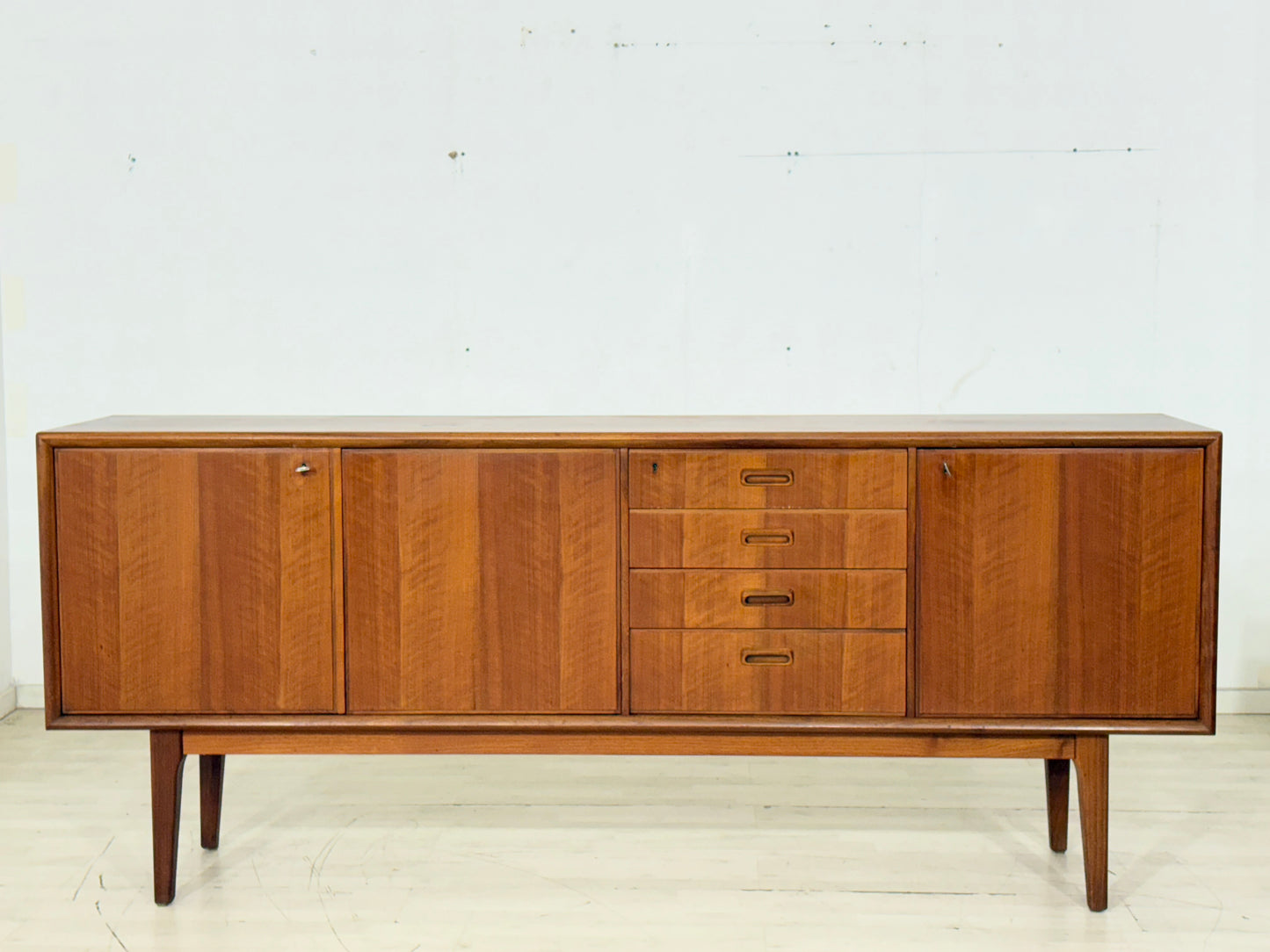 Sehr schönes Albin Johansson & Sons Sideboard / Teak Anrichte / Wohnzimmerschrank / Vintage Kommode
