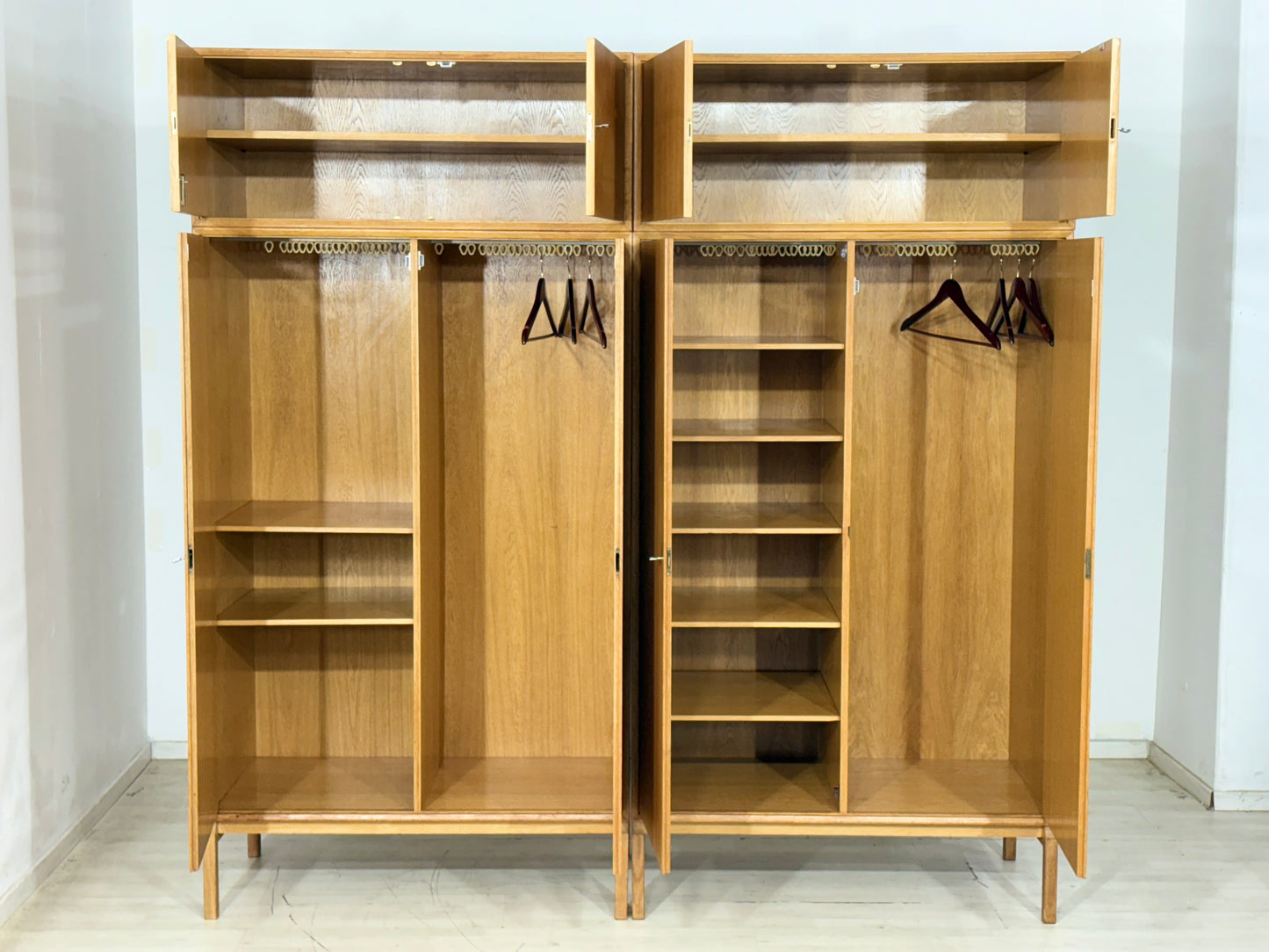 Vintage IKEA Kleiderschrank / Schlafzimmerschrank / Wäscheschrank / Holz Schrank