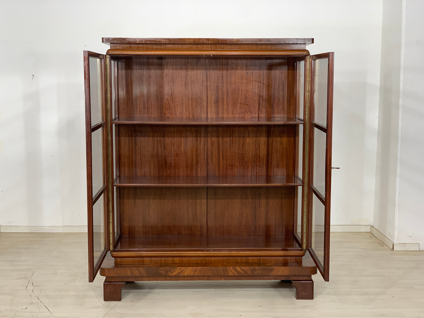 Art Deco Vitrine Schrank Vitrinenschrank Wohnzimmerschrank