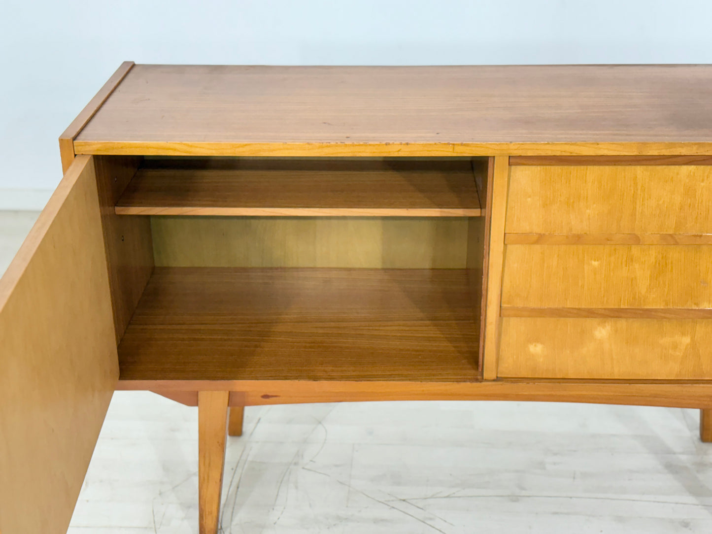Vintage Sideboard / Kommode / Mid-Century Schrank – 60er Jahre
