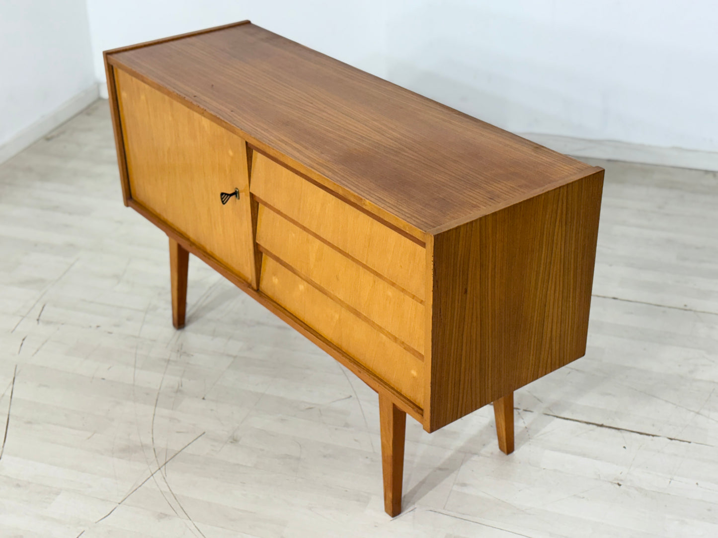 Vintage Sideboard / Kommode / Mid-Century Schrank – 60er Jahre