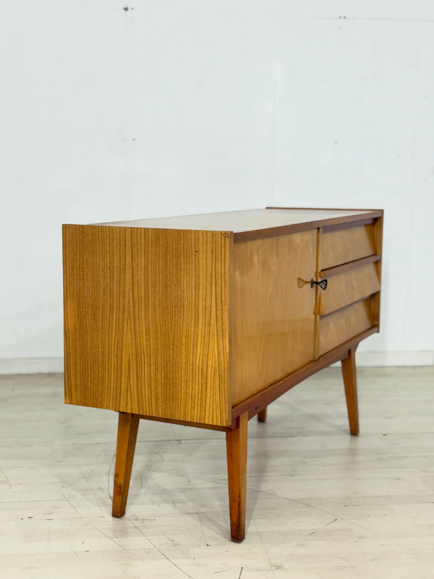 Vintage Sideboard / Kommode / Mid-Century Schrank – 60er Jahre