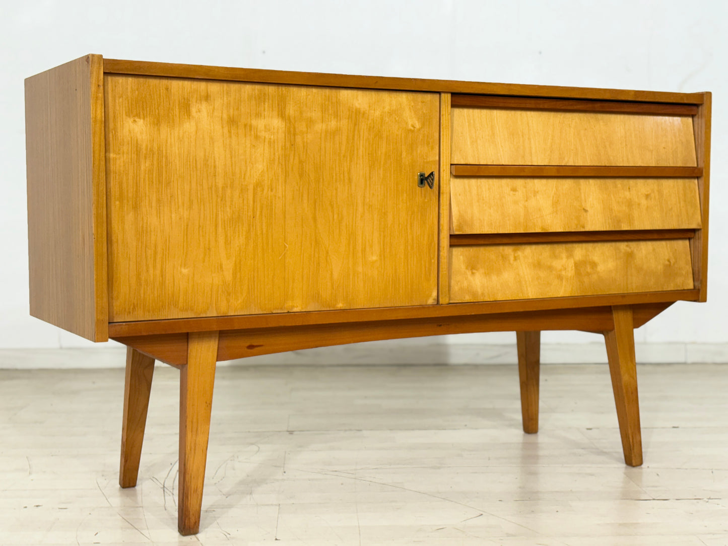Vintage Sideboard / Kommode / Mid-Century Schrank – 60er Jahre