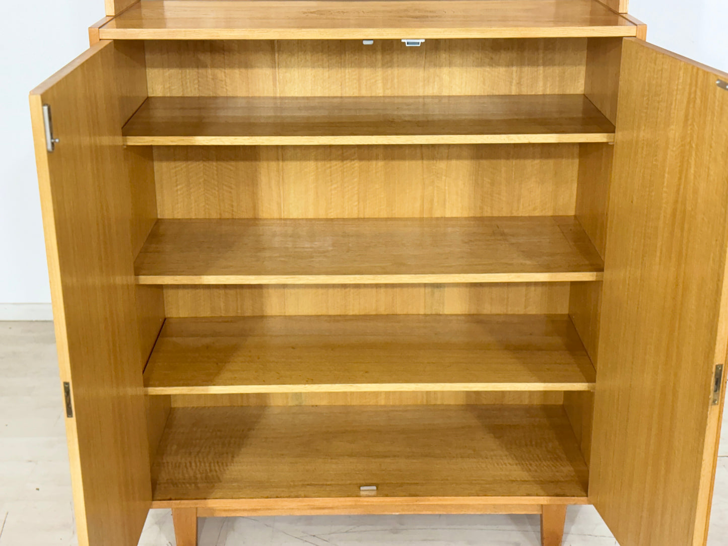 Vintage Hellerau Highboard / Regal / Schrank – 60er Jahre