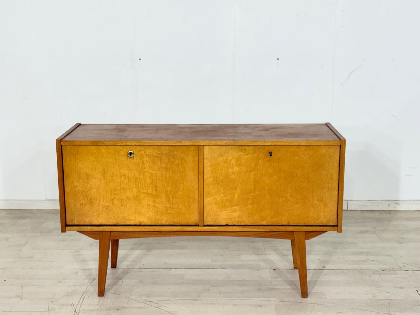 Mid-Century Kommode / Sideboard / Vintage Barschrank – 60er Jahre