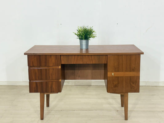 Mid-Century Schreibtisch – Vintage Nussbaum – 60er Jahre Design